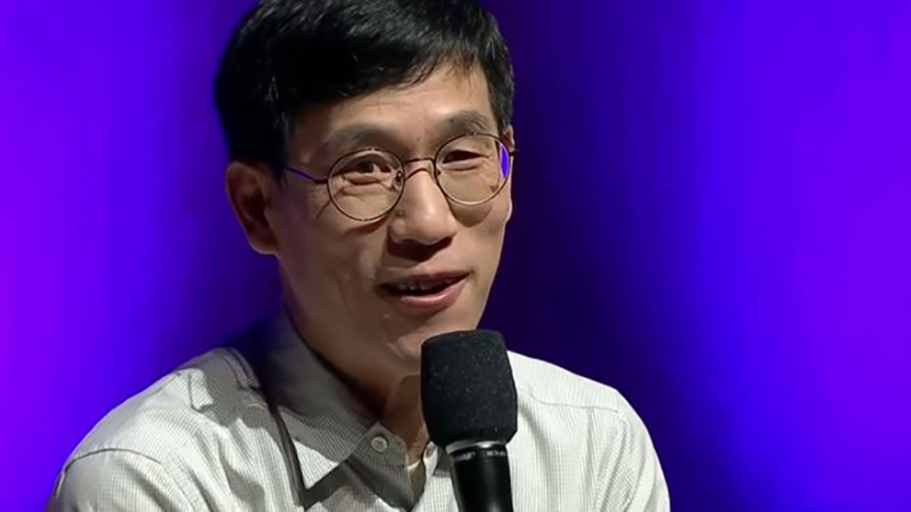 진중권 "장경욱 교수, 표창장 위조 알고도 거짓 인터뷰"...장경욱 "자의적인 억측"