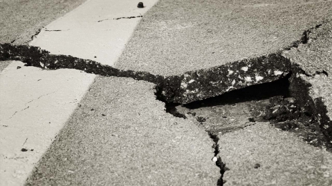 日 수도권 이례적 지진 빈발...대지진 전조 불안감