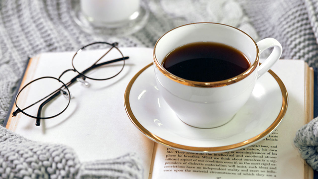 하루 커피 2잔 마시면 치매 유발물질 적어