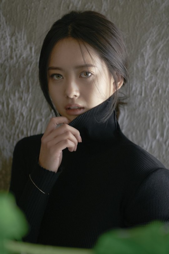 고아라, 아티스트컴퍼니와 재계약 “깊은 믿음과 신뢰”(공식)
