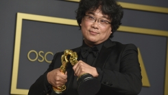 일본·중국서도 ‘기생충‘ 열풍, 아카데미 4관왕에 찬사 이어져 일본·중국서도 ‘기생충‘ 열풍, 아카데미 4관왕에 찬사 이어져