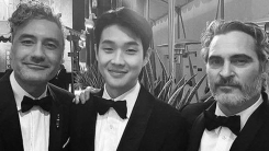 최우식, '조커'와의 만남...호아킨 피닉스와 아카데미 인증샷 최우식, '조커'와의 만남...호아킨 피닉스와 아카데미 인증샷