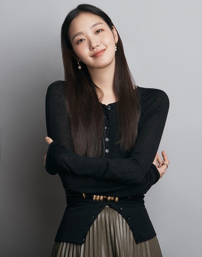 김고은, 1억원 상당 마스크 기부..."저소득층 코로나19 예방 위해"