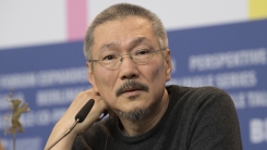 홍상수 감독 “'도망친 여자' 제목의 뜻? 정의 불가...관객몫" 홍상수 감독 “'도망친 여자' 제목의 뜻? 정의 불가...관객몫"