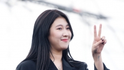 "두근거리고 좋다" 백예린, 한국대중음악상 3관왕 소감 "두근거리고 좋다" 백예린, 한국대중음악상 3관왕 소감