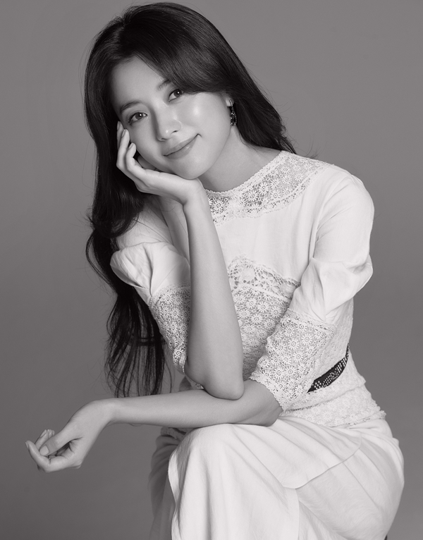 한효주, 코로나19 피해 지원에 따뜻한 손길… 1억 원 기부