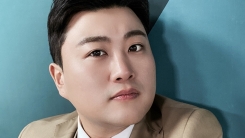 김호중 측 "매니저 사칭 인물, 소속사와 무관…법적 대응 준비 중" 김호중 측 "매니저 사칭 인물, 소속사와 무관…법적 대응 준비 중"