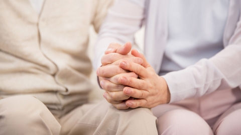 '자식이 부모 모셔야 한다'는 건 '옛말'...반대 41% vs 찬성 23%