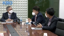 KBO, 강정호에 유기 실격 1년·봉사활동 300시간 제재 KBO, 강정호에 유기 실격 1년·봉사활동 300시간 제재
