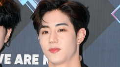 갓세븐 마크, 美 흑인 과잉진압 사망사건 추모…7천 달러 기부 갓세븐 마크, 美 흑인 과잉진압 사망사건 추모…7천 달러 기부