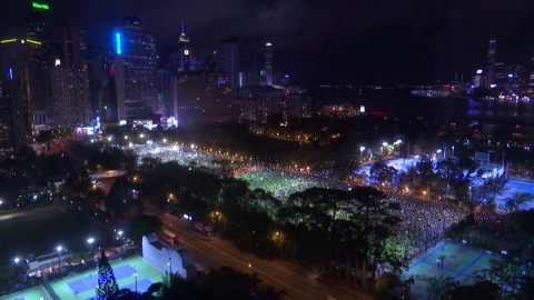홍콩에서 수만명 '톈안먼 시위 희생자' 추모 집회