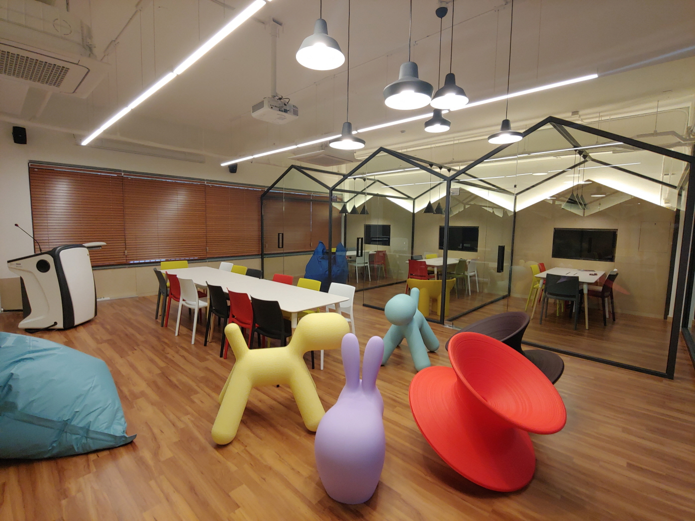 〔ANN 공간디자인 읽기〕 앞으로 살아남을 종(種)은?