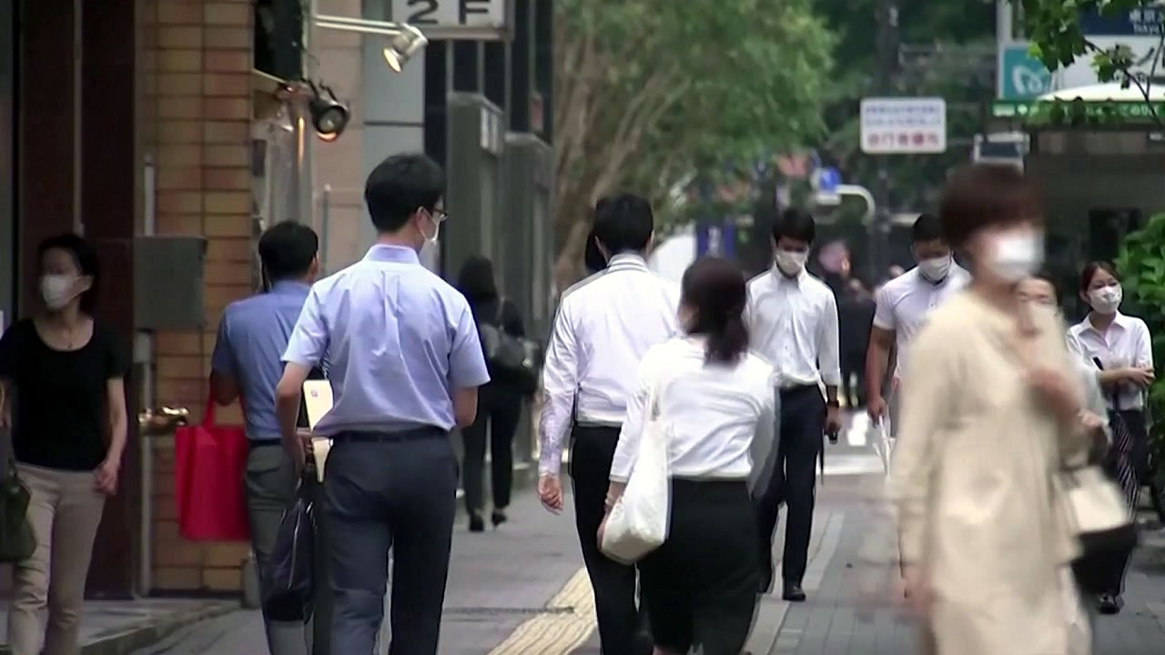 日, 어제 코로나19 확진 1,300명 넘어...오늘 대응책 논의