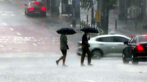 "전국이 태풍의 직접 영향권"...8호 태풍 '바비' 경로