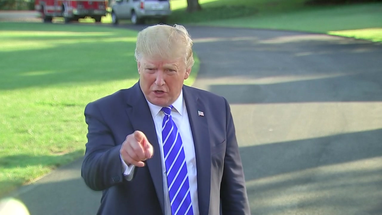 "트럼프, 김정은 친서 입수 기자에 공개 금지 경고"