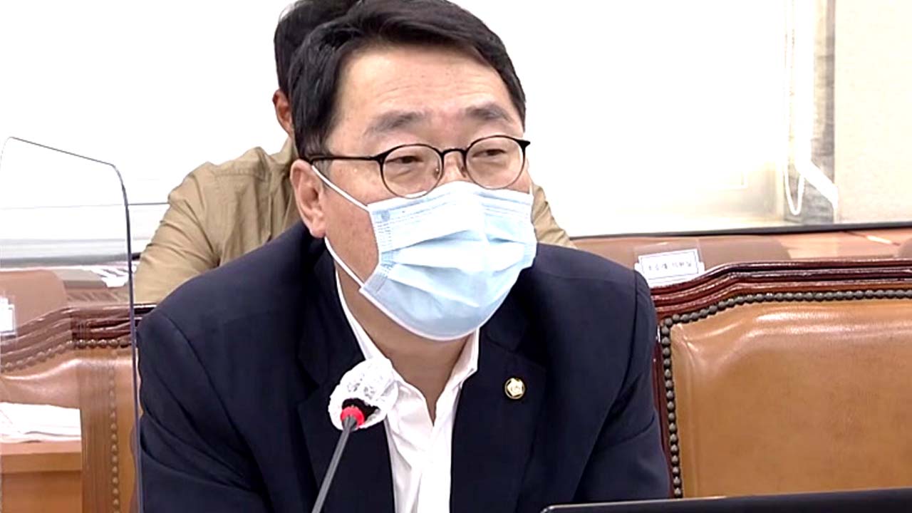 '포털 개입 논란' 윤영찬, 직권남용 혐의로 검찰 고발당해