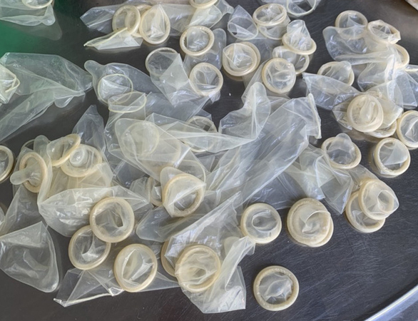 '사용한 콘돔' 32만개 재활용하려던 베트남 업자 검거 