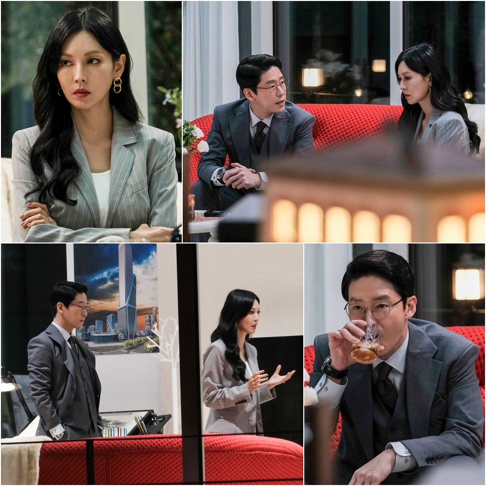 ‘펜트하우스’ 김소연·엄기준 거침없는 밀회… 위기 찾아오나?