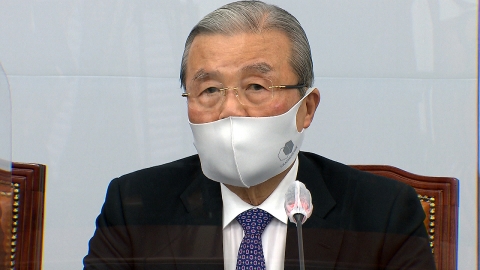 국민의힘 "文 대통령 지지율 최저...윤석열 핍박 영향"