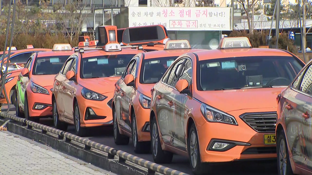 [사회][단독]    서울 택시 사가 속속 확인 … 승객은?