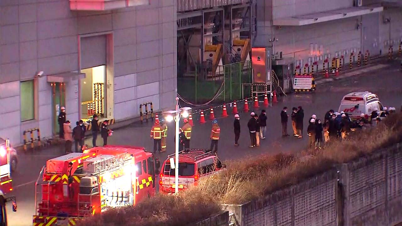 [사회]Chemicals leaked from LG Display plant…7 employees injured