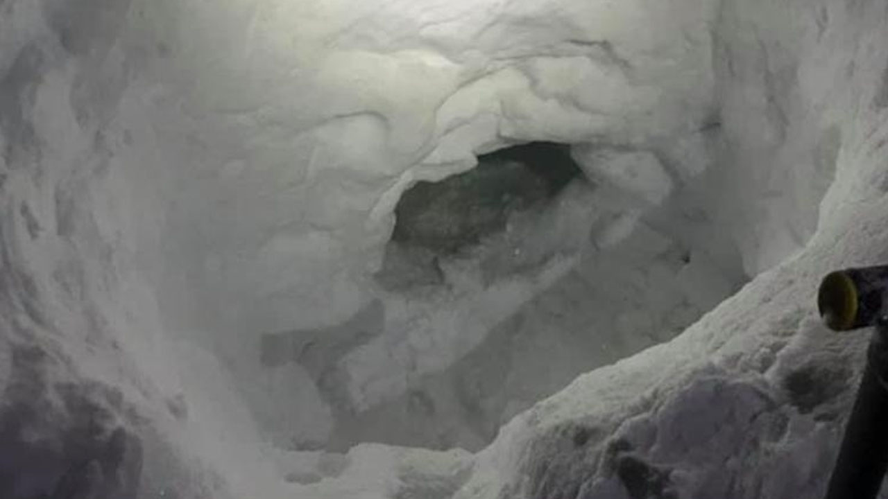 설원에서 조난당한 캐나다 10대, 눈 동굴 만들어 생존