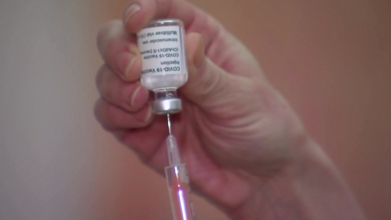 [국제]아스트라 제네카 백신, 공급 부족 논란, 효능 논란
