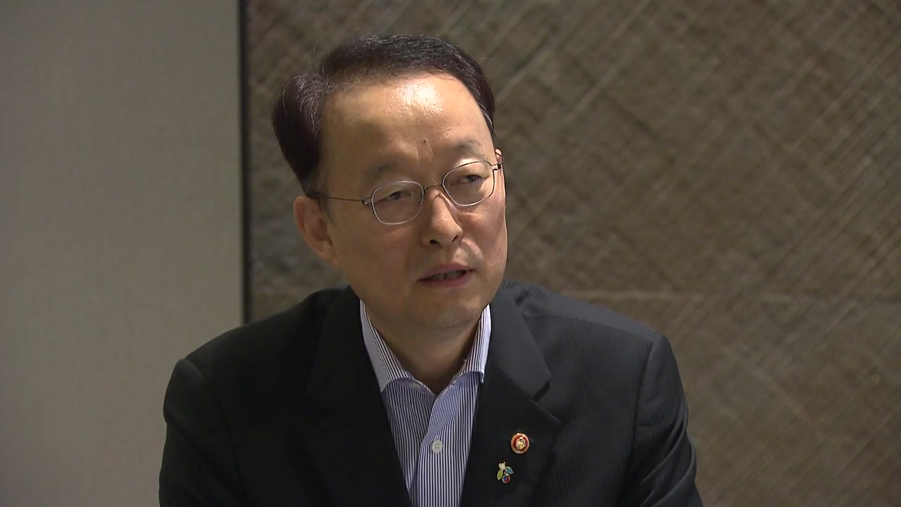 [전국]Former Minister of Industry, Baek Woon-gyu, arrested today…