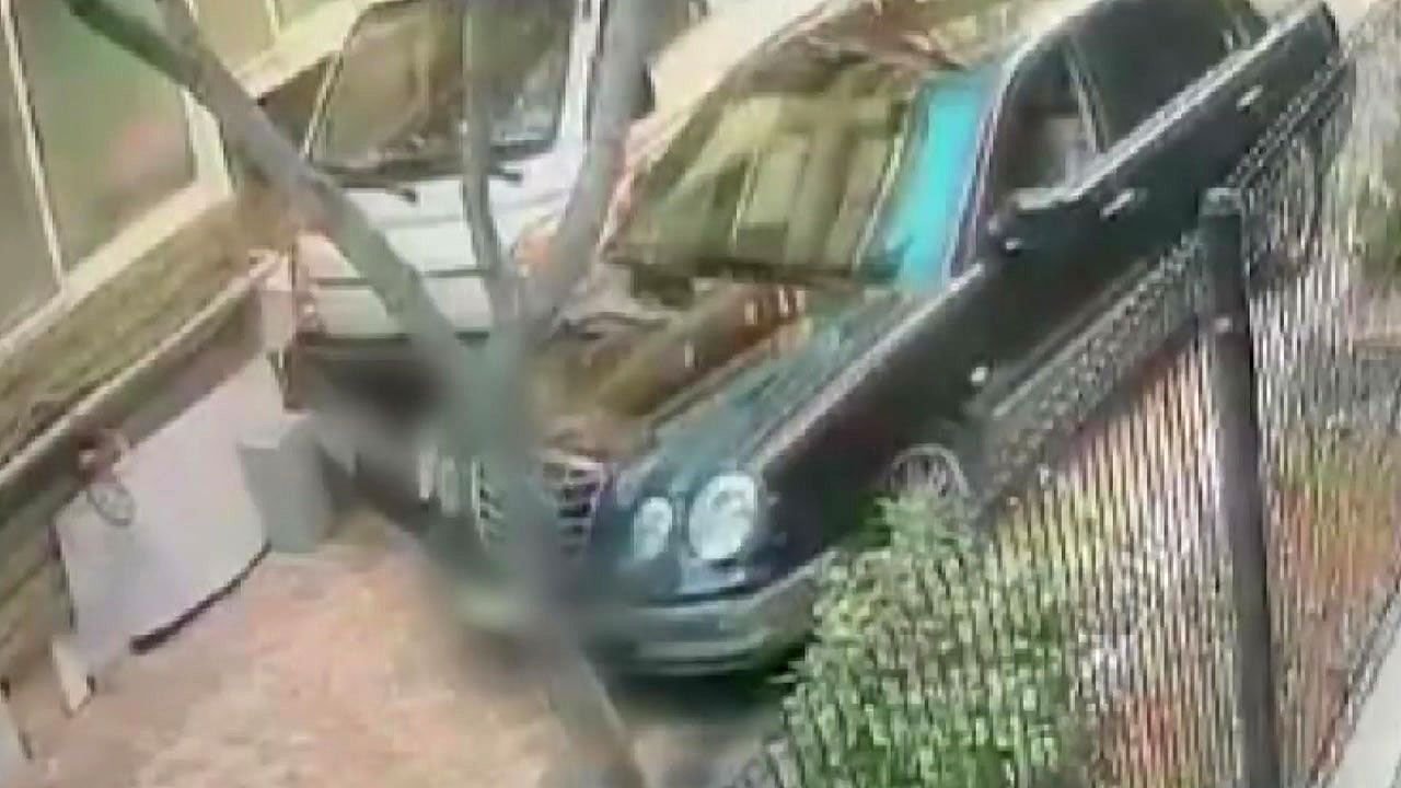 [사회][단독]  Sending a substitute driver and trying to park…