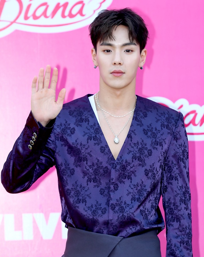 몬스타엑스 셔누, 눈 건강 문제로 활동 중단…"회복 집중"