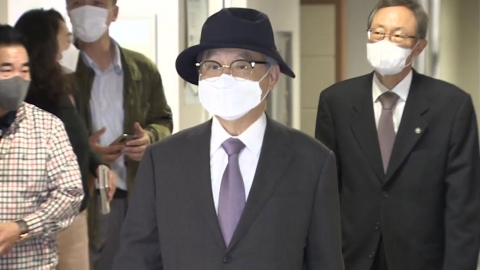  강제추행 혐의 오거돈 전 부산시장 징역 7년 구형
