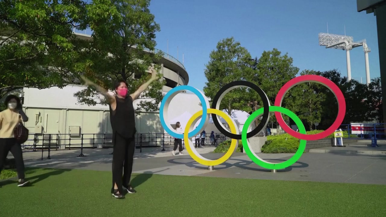 '화려함의 끝' 올림픽 개막식, 도쿄는?..."진지한 무대"