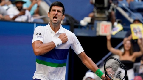 조코비치 16강...캘린더그랜드슬램 대기록까지 4승 남겨