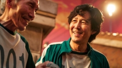 '오징어게임' 이정재 "일남役 오영수 선생님, 생각 젊으시고 호흡 잘 맞아"