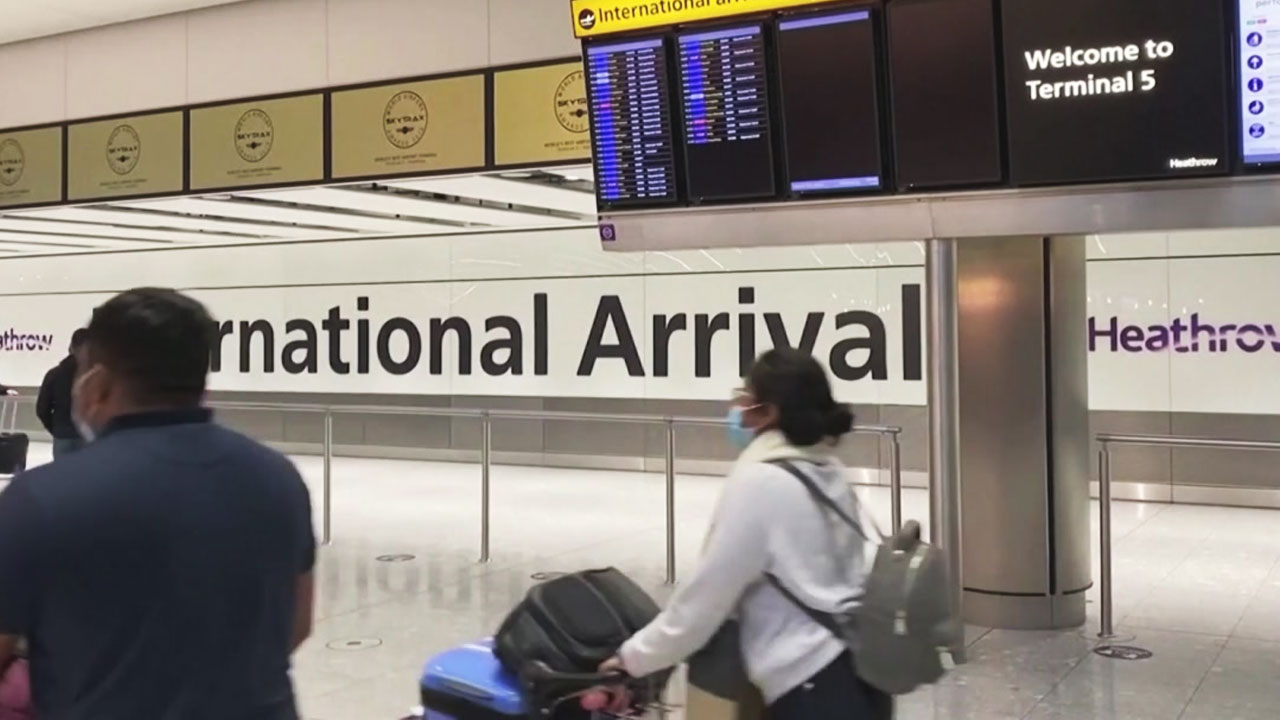 "4시간 대기" 영국 히스로공항 자동입국심사 오류로 '혼란'