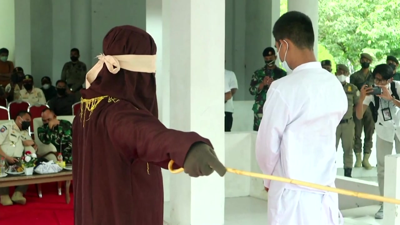 [국제]indonesia S Aceh Province Executes Public Flogging Of Affair Man Newsdirectory3