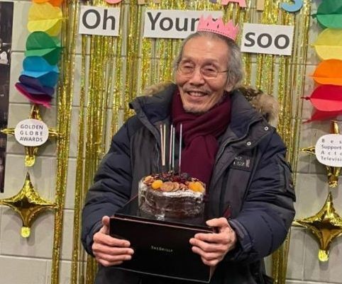 '골든글로브 남우조연상' 오영수, 축하파티서 환한 웃음 
