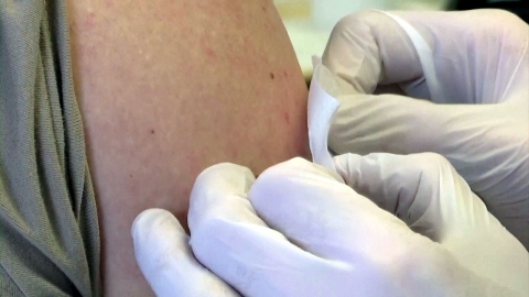 팔에 붙이는 코로나19 백신, 스위스에서 임상시험