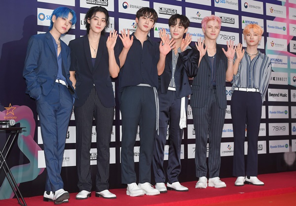 위아이 김동한·유용하·강석화, 코로나19 확진 "스케줄 중단"(공식)