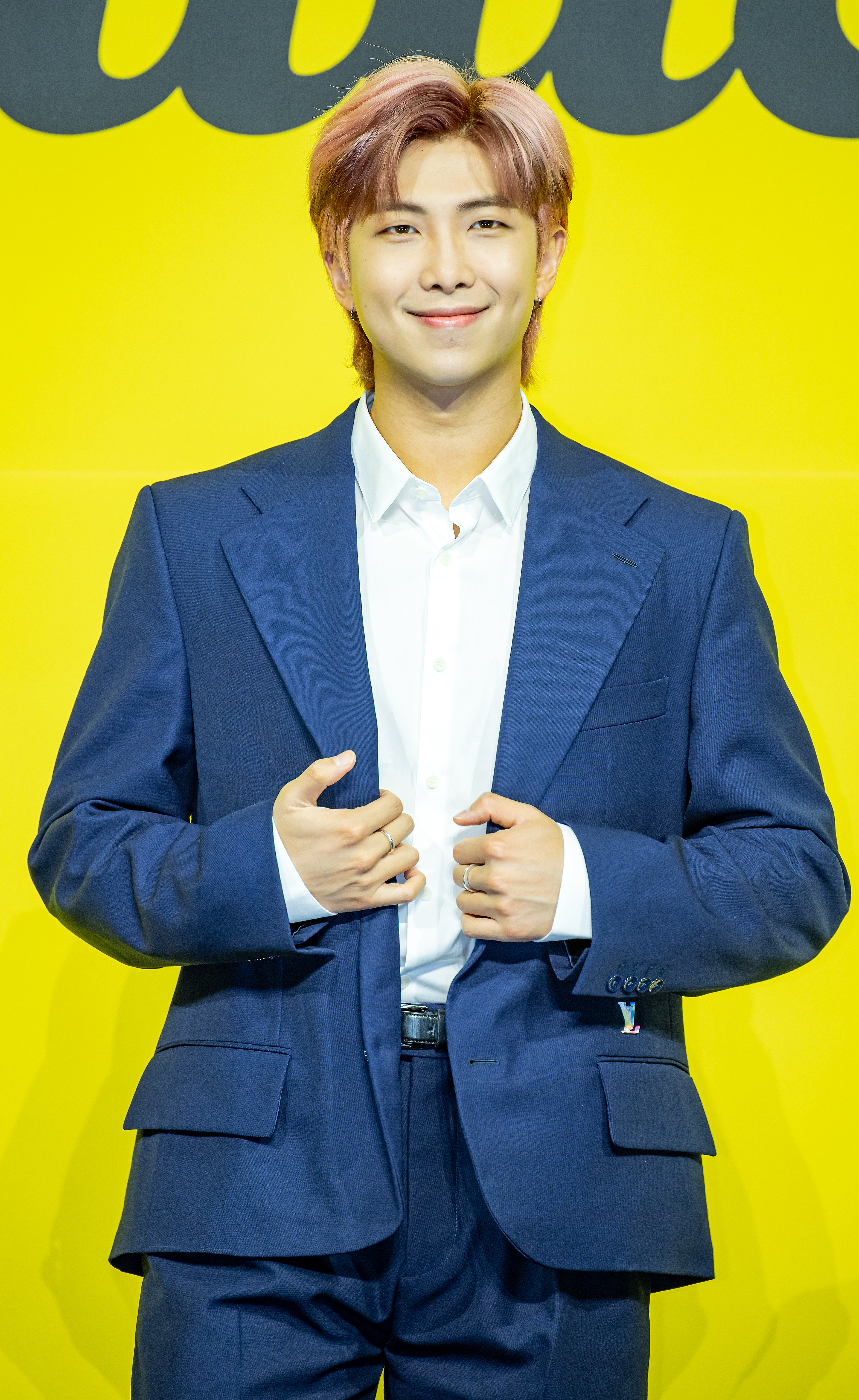 RM 쇼트 편파 판정 언급…방탄소년단 SNS로 번진 하트vs구토 전쟁 