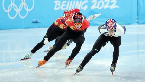 도 넘은 쇼트트랙 황당 판정...스치기만 해도 실격?