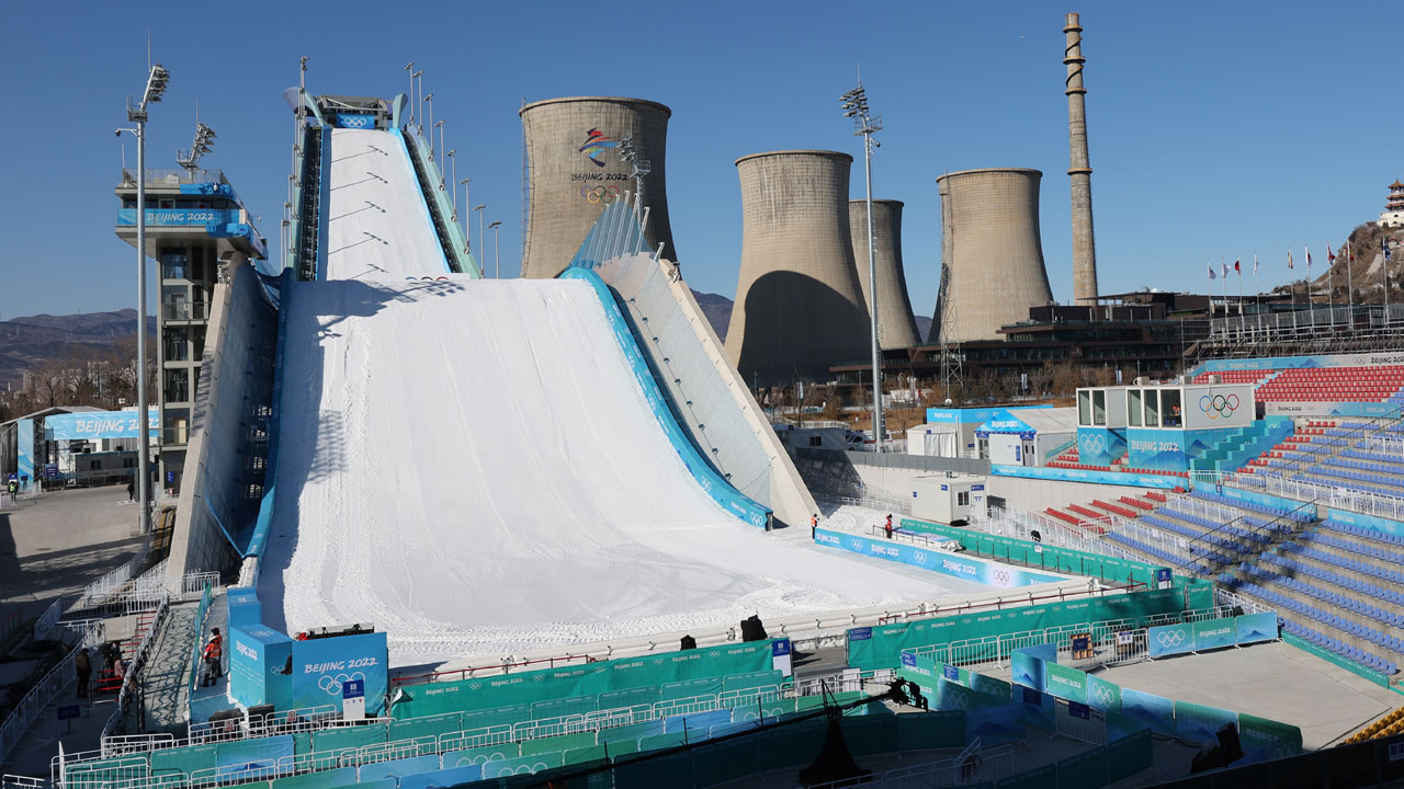 [더뉴스] '핵 발전소'에서 스키점프를?...베이징 올림픽 이모저모
