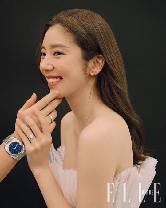 손담비♥이규혁, 웨딩 화보 공개...5월 결혼 앞둔 달달한 예비 부부