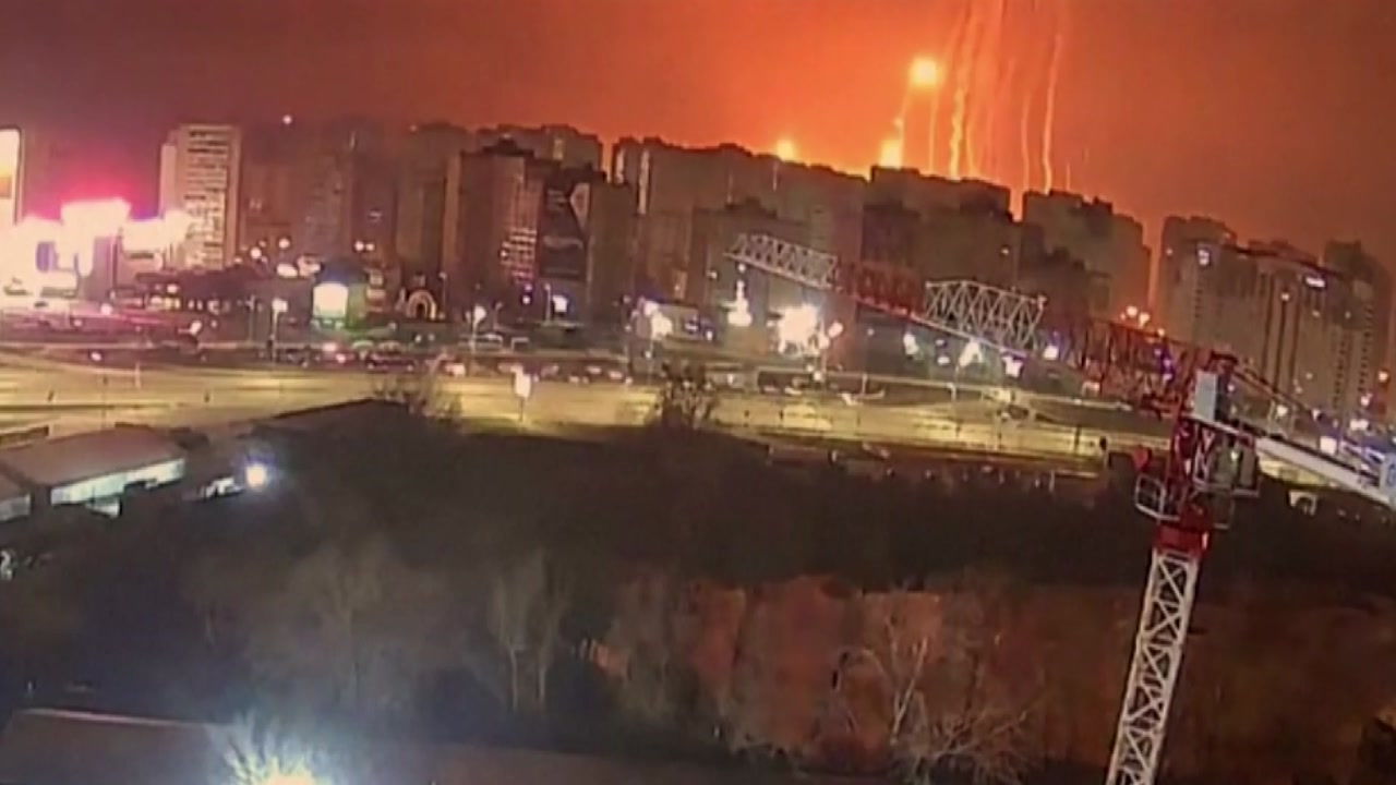 美 정보당국 "러시아 침공 1~4일 내 키예프 함락" <CNN>