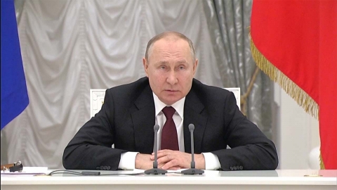 "美 정부, 푸틴의 연인에도 제재 준비하다 막판 보류"