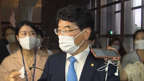 민주당 '성비위' 혐의 박완주 제명...국회 징계도 요청