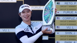 지은희, LPGA 한국인 최고령 우승...개인 통산 6승