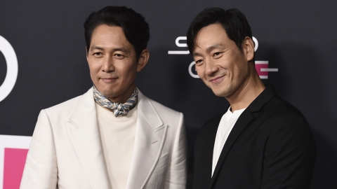  이정재·박해수·오영수 ‘오징어게임’ 주역들, 美 출국… 에미상 정조준