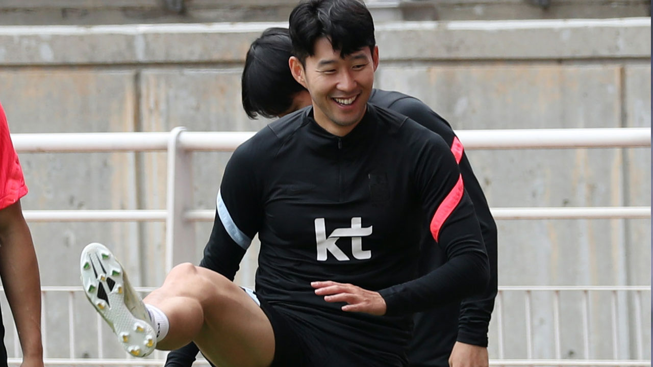 Son Heung-min, người bị đuổi khỏi sân, đã thay đổi cục diện trận đấu
