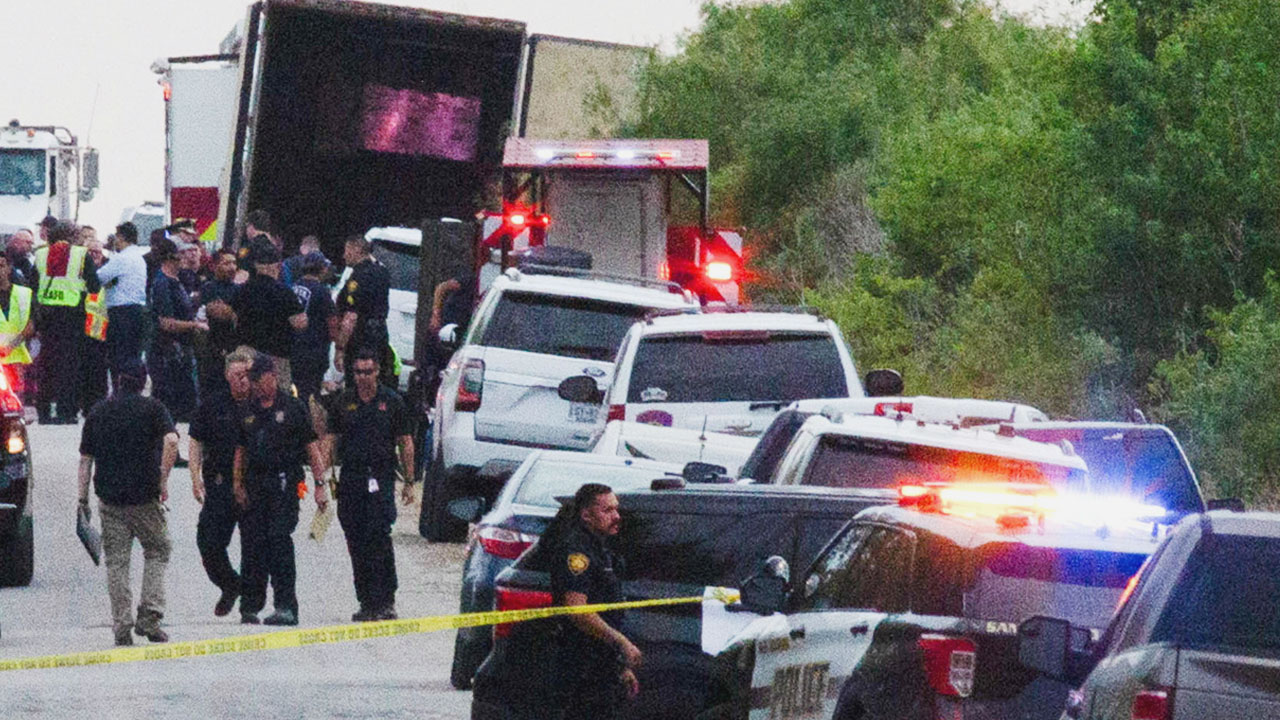 미국 텍사스 주 트레일러 안에서 46명 숨진 채 발견